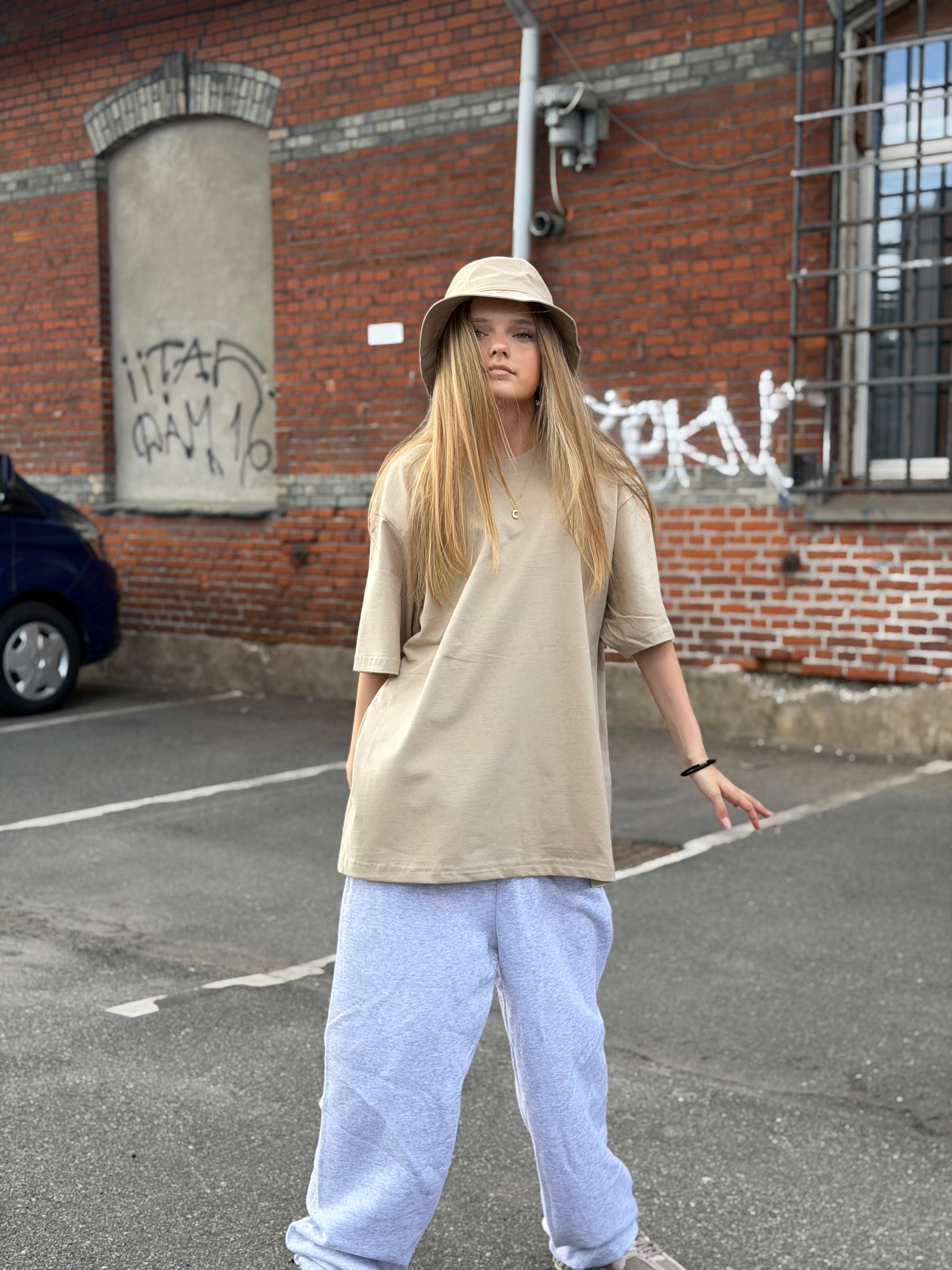 T-shirt i khaki