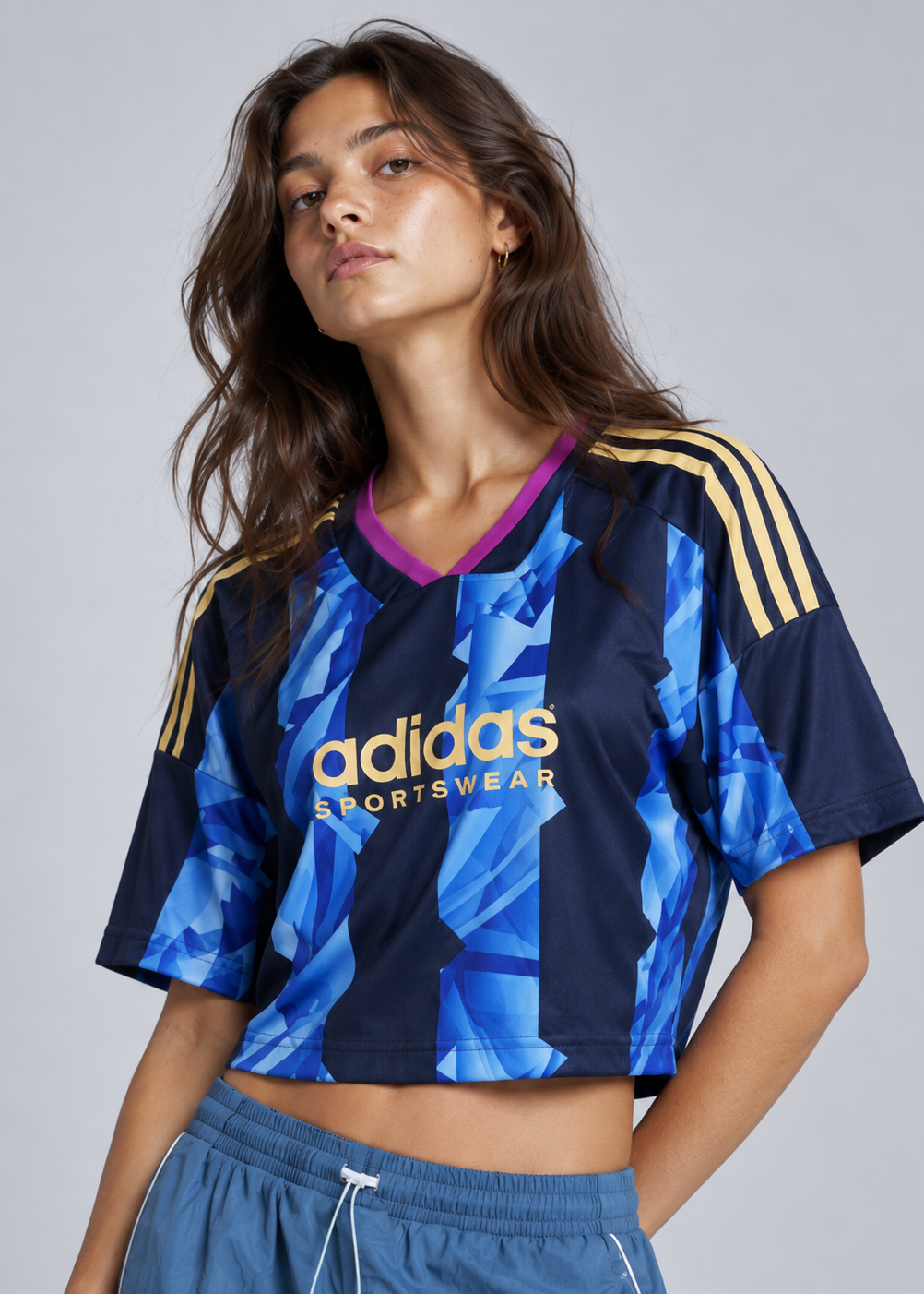 Adidas crop t-shirt (Preloved)